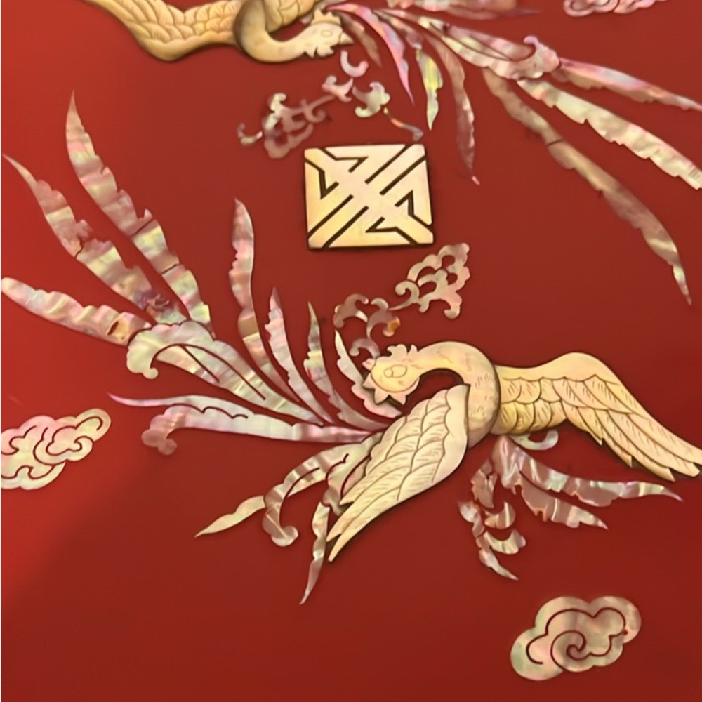 Red Octagonal Decorative Box with Bird Design - Picture 2 of 7